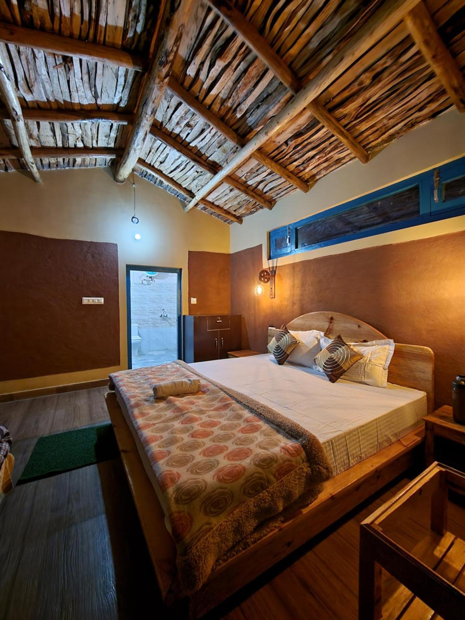 Zenoaks Homestay Almora Exterior photo