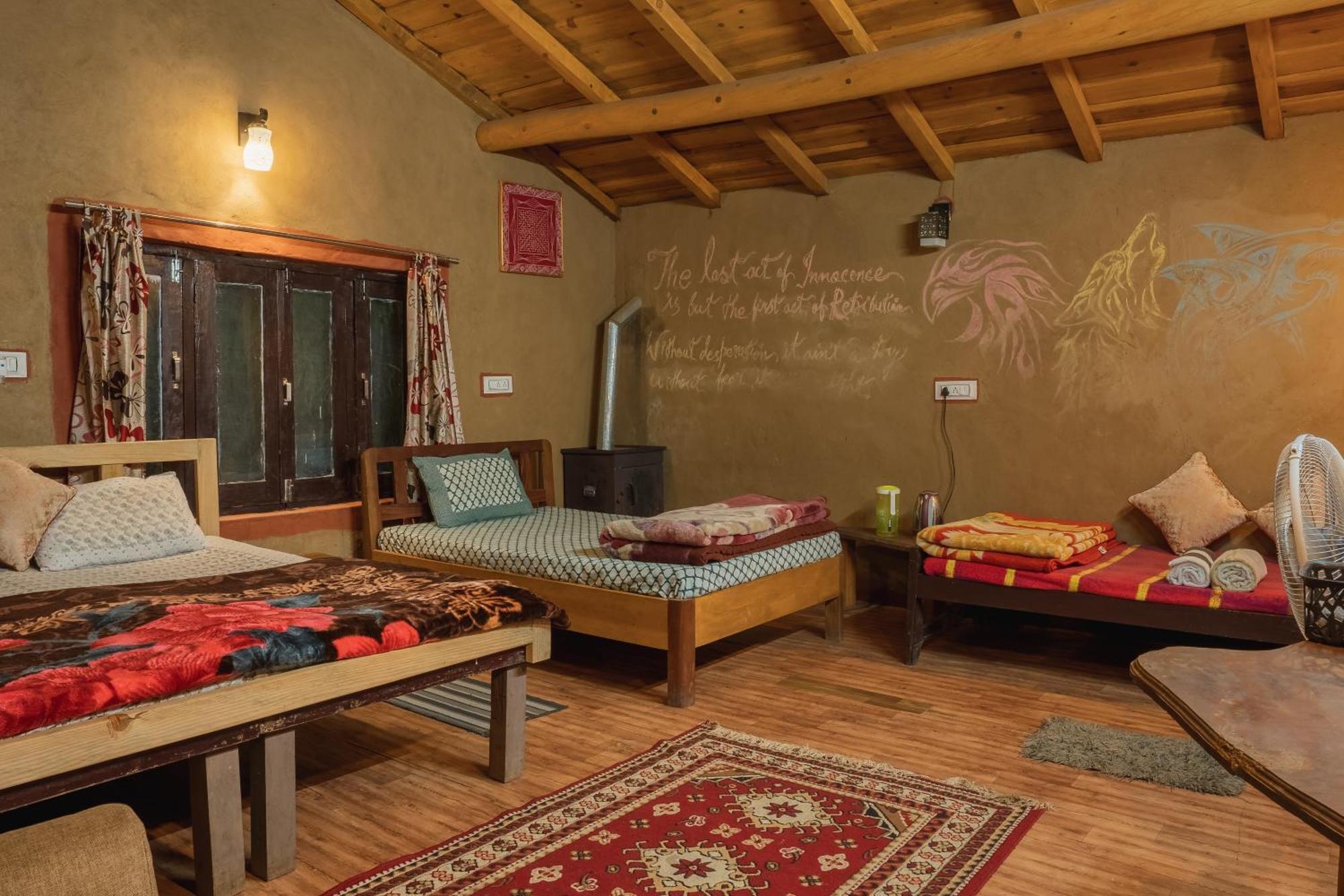 Zenoaks Homestay Almora Exterior photo