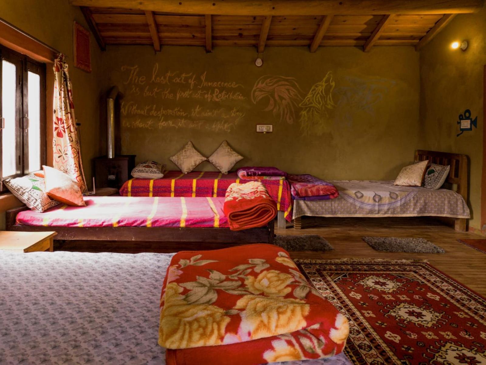 Zenoaks Homestay Almora Room photo