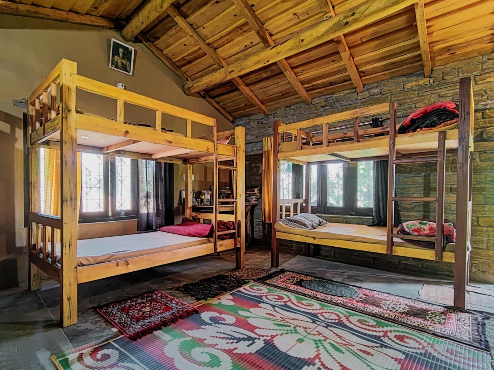 Zenoaks Homestay Almora Room photo